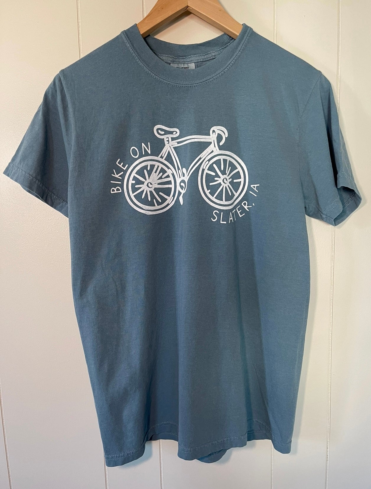 Bike On Slater Graphic T