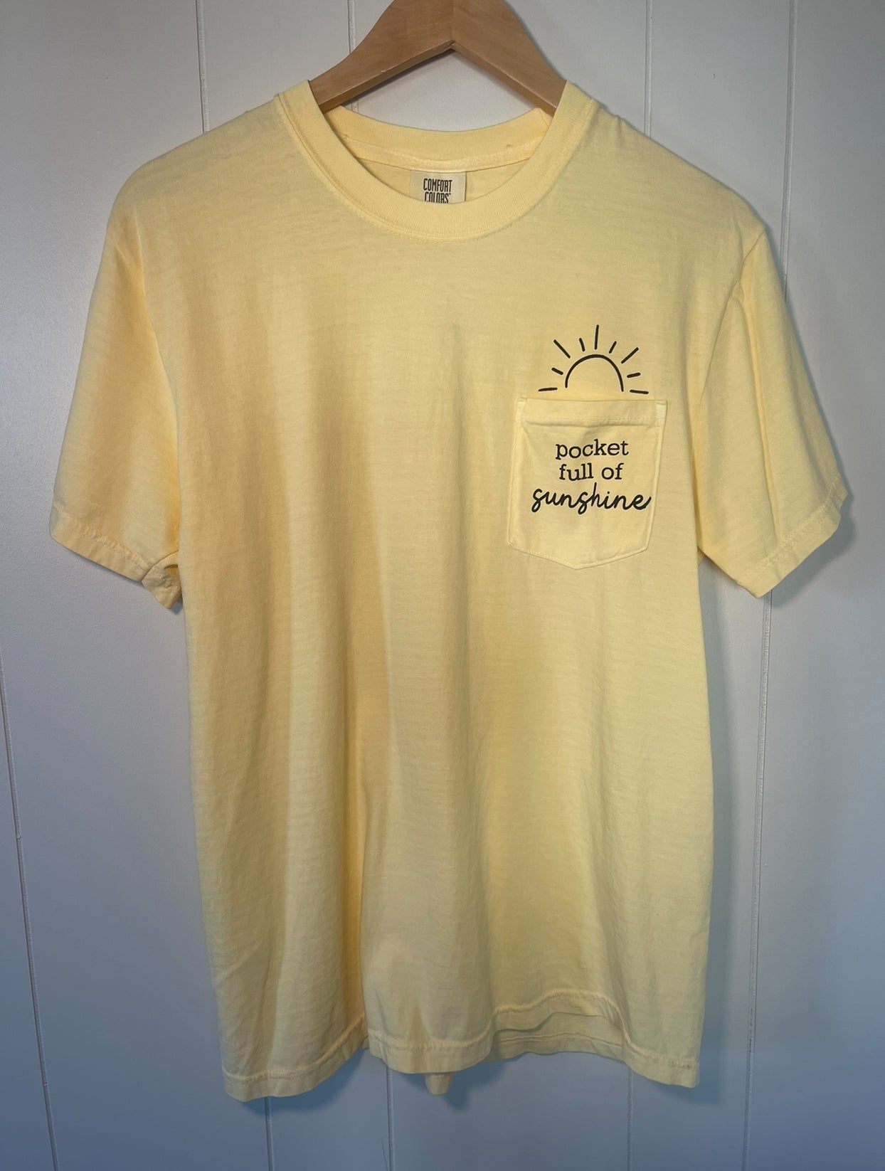 Pocket Full of Sunshine Graphic T